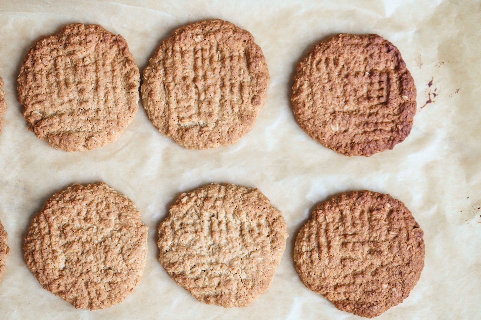 Simple Vegan Oat Cookies