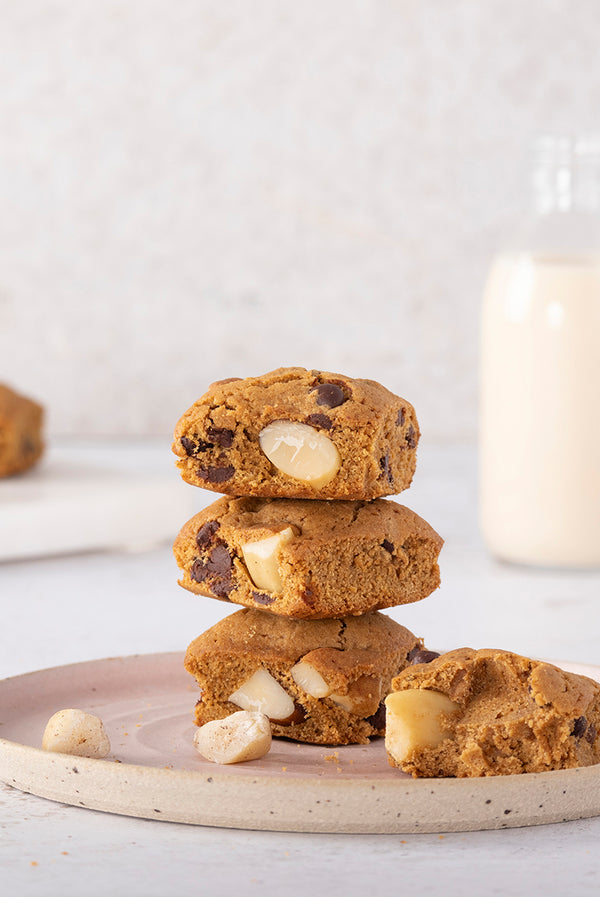 Nutty Blondies with Brazil Nuts & Dark Chocolate