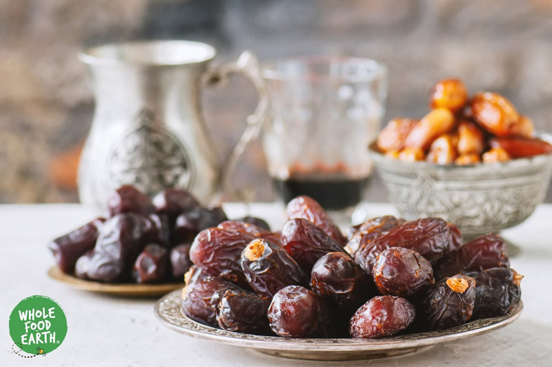Wholefood Earth: Dates Pitted Freeflow | GMO Free | Natural | Vegan | Dairy Free | No Added Sugar - Wholefood Earth® - 5056351400483